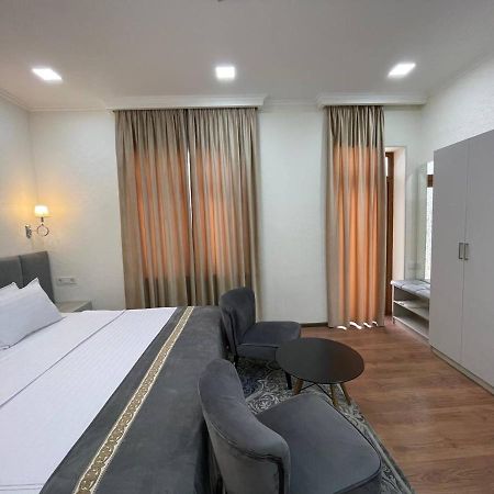 Registon Saroy Hotel Samarkand Exterior photo