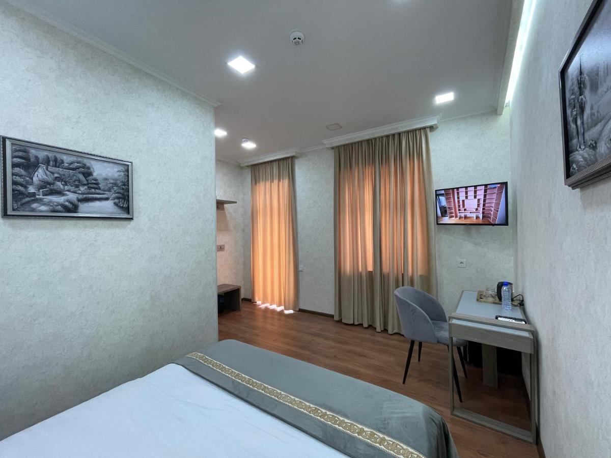 Registon Saroy Hotel Samarkand Exterior photo