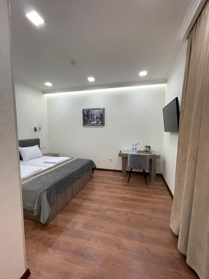Registon Saroy Hotel Samarkand Exterior photo